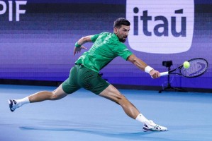 网坛惊现大冷门：德约科维奇不敌门希克，目送05后夺迈阿密大师赛冠军